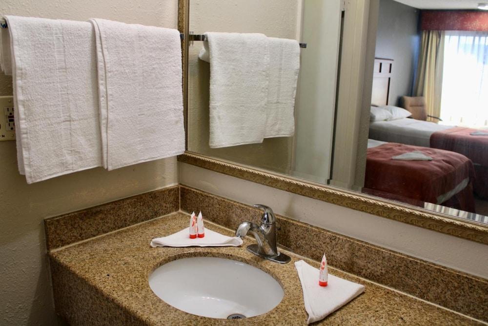 La Vista Inn photo 6