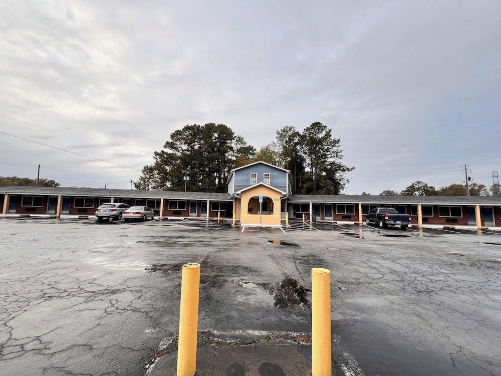 BUDGET INN photo 19