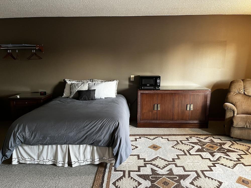 Furnas County Lodging photo 10