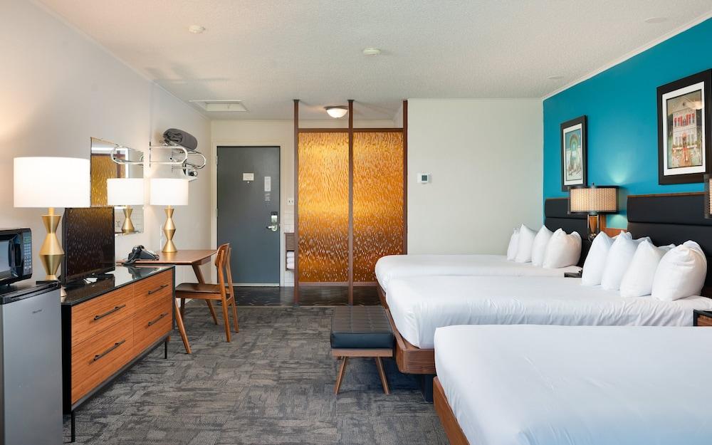 The Sapphire Motel photo 14
