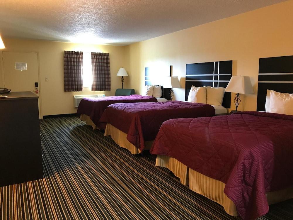 Soudersburg Motel photo 16
