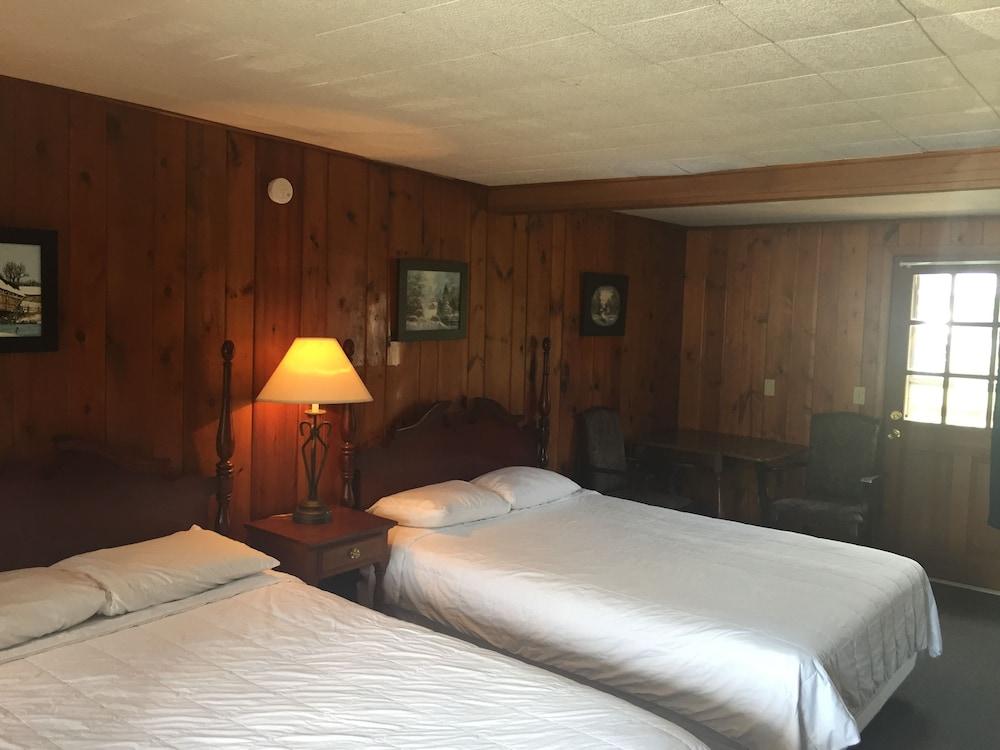 Blue Sky Motel photo 16