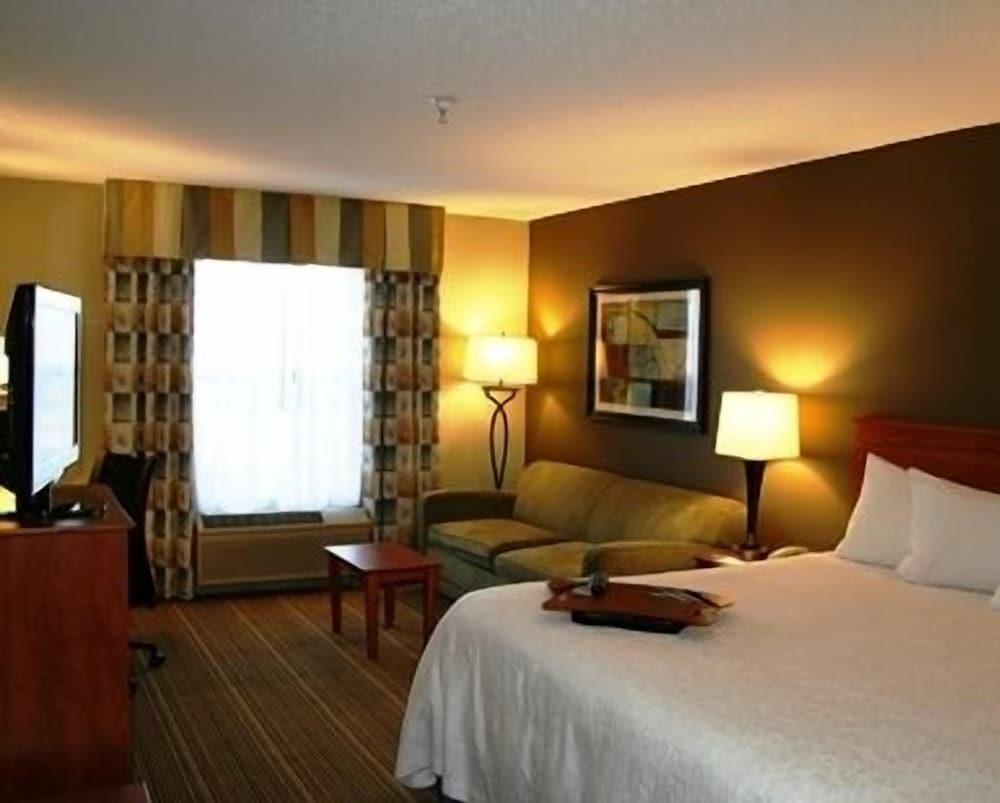 Hampton Inn LaPorte IN photo 19