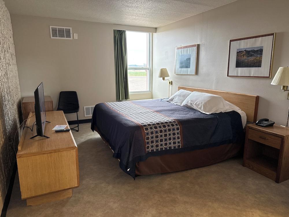 Smartwood Inn photo 23