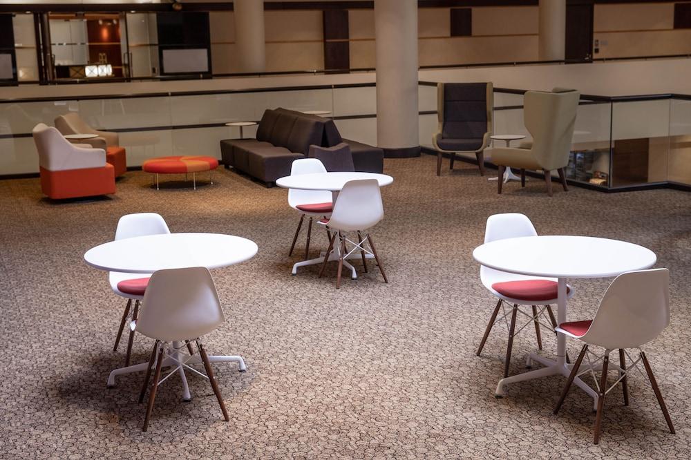 Radisson Plaza Hotel at Kalamazoo Center photo 78
