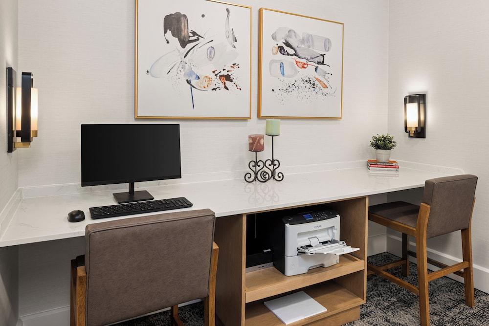 Staybridge Suites MPLS-Maple Grove/Arbor Lakes by IHG photo 40