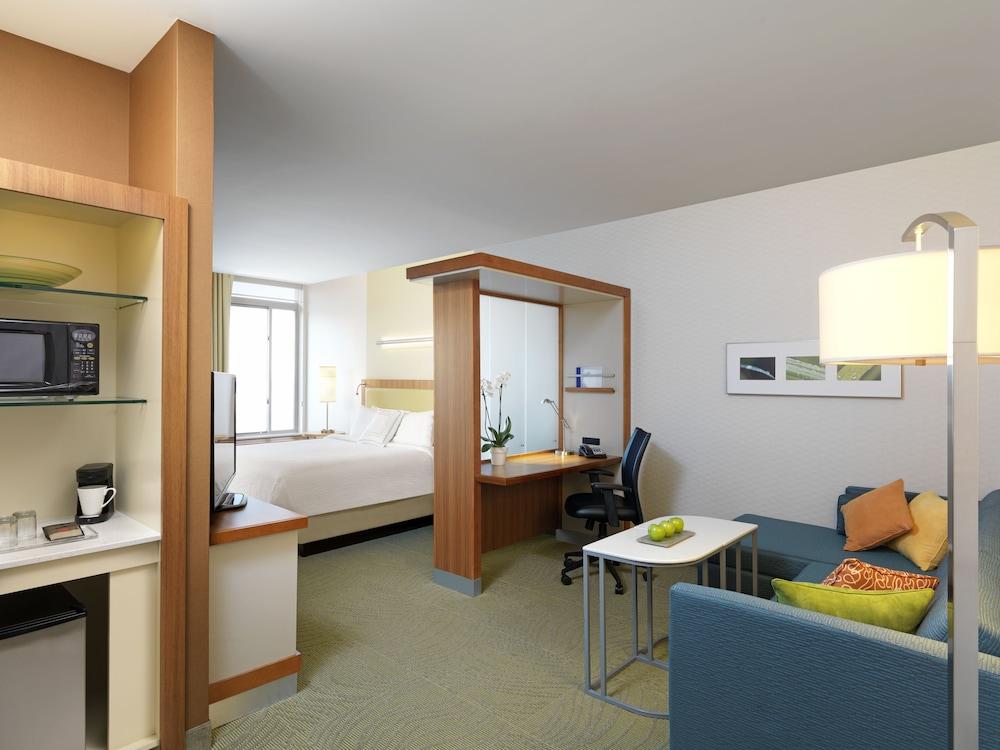 Springhill Suites Mount Laurel photo 17