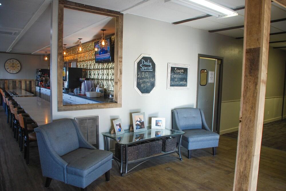 Sunlac Inn photo 8