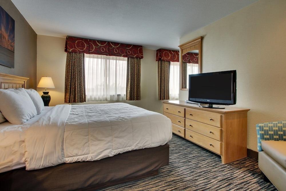 EverSpring Inn & Suites — hotel in Oskaloosa