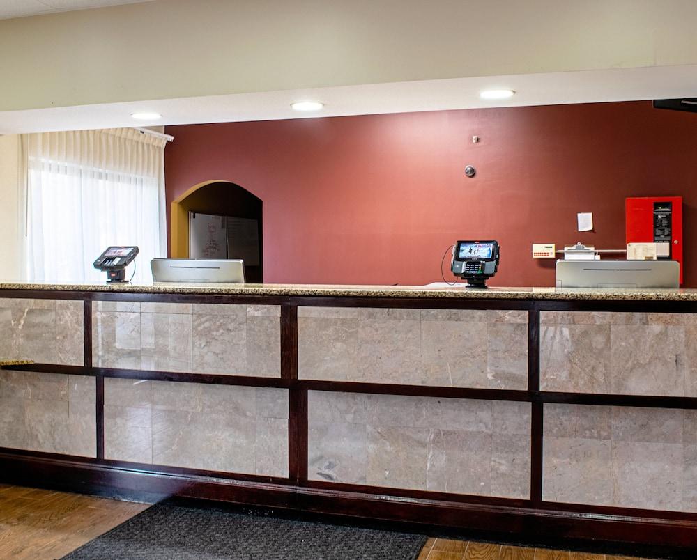 Red Roof Inn & Suites Middletown - Franklin photo 4