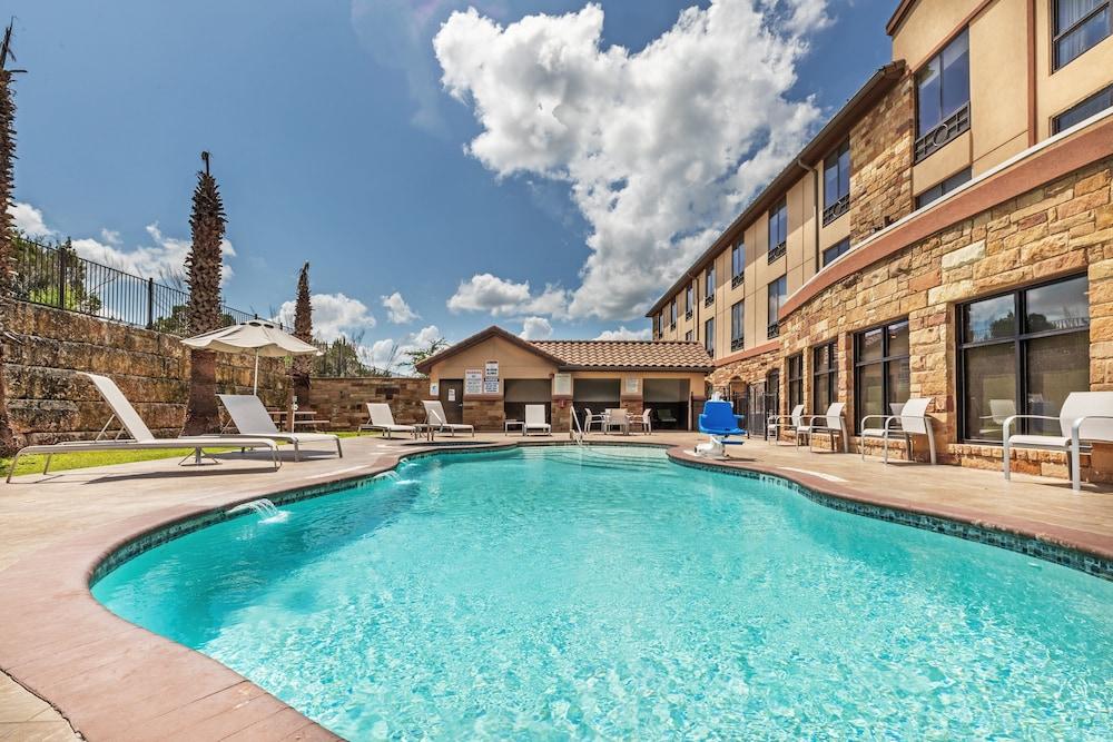 Holiday Inn Express & Suites Austin NW - Lakeway by IHG photo 13