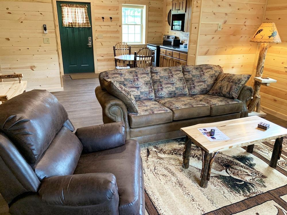 Cricket Hill Lodge & Cabins photo 55