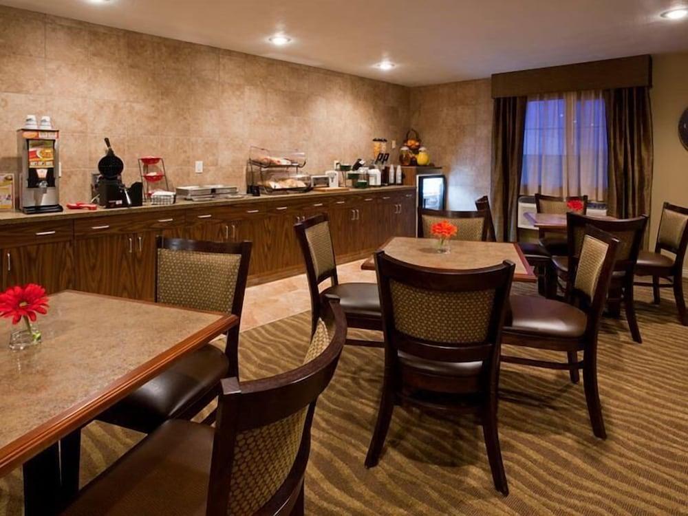 Grandstay Hotel And Suites Luverne photo 18