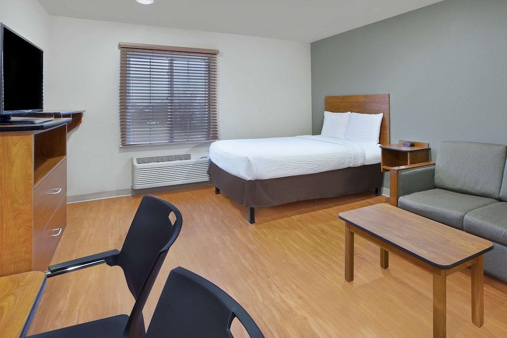 WoodSpring Suites Columbus Urbancrest photo 12