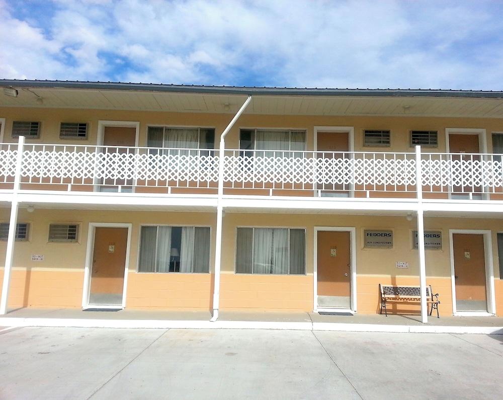 Budget Inn photo 53