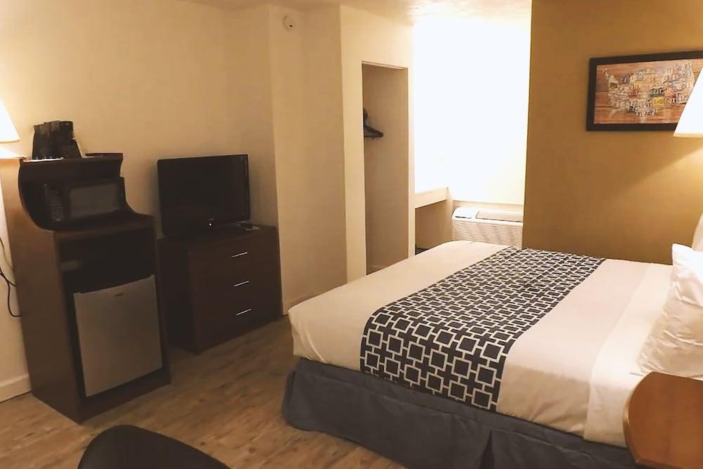 Coratel Inn & Suites By Jasper McCook photo 14