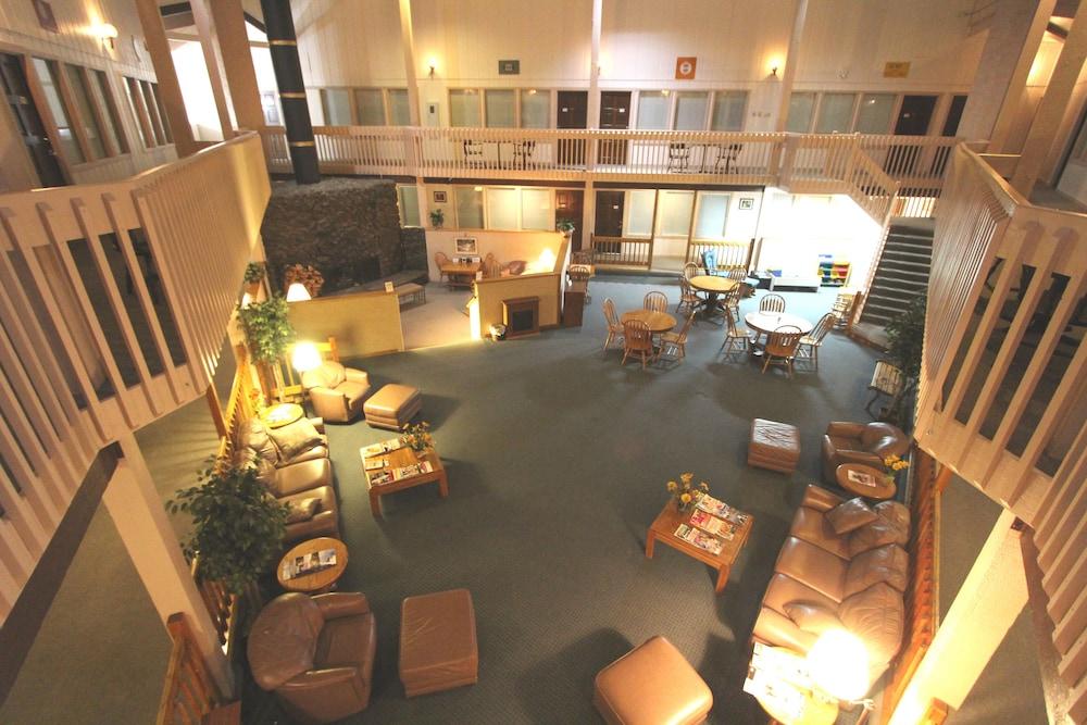 Roundhouse Resort photo 2