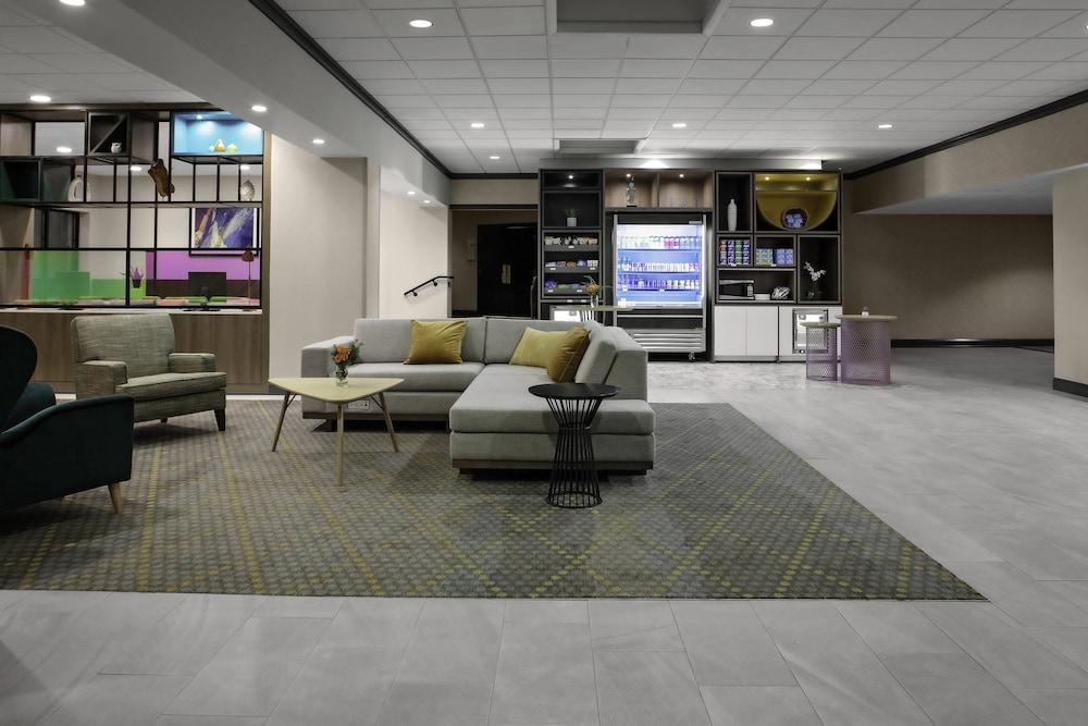 Holiday Inn Hotel & Suites Boston - Peabody by IHG photo 36