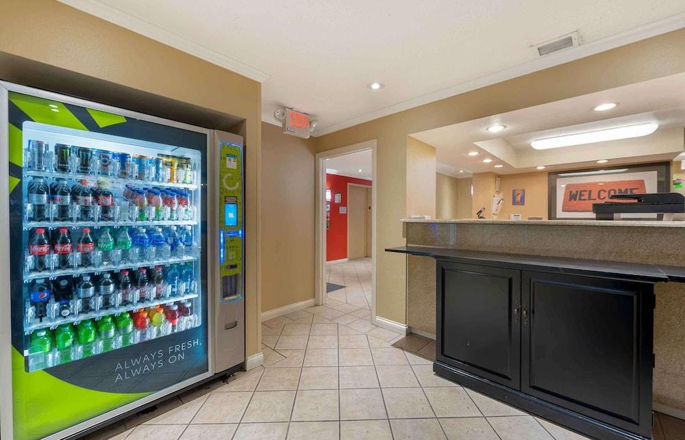Extended Stay America Suites Chicago Schaumburg Conv Center photo 32