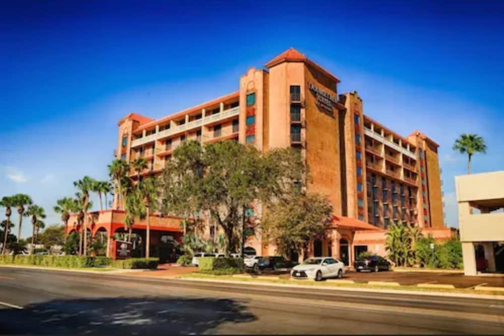 DoubleTree Suites by Hilton Hotel McAllen photo 34