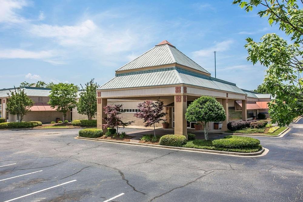 Quality Inn Sumter photo 8