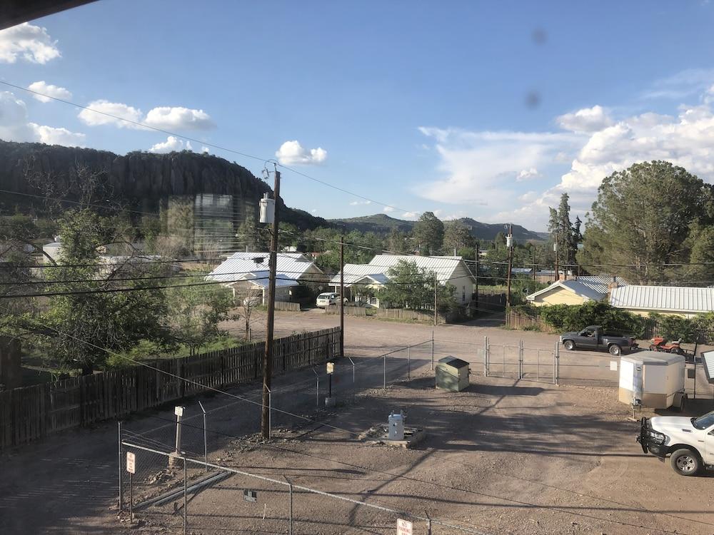 Fort Davis Drug Store Hotel photo 45