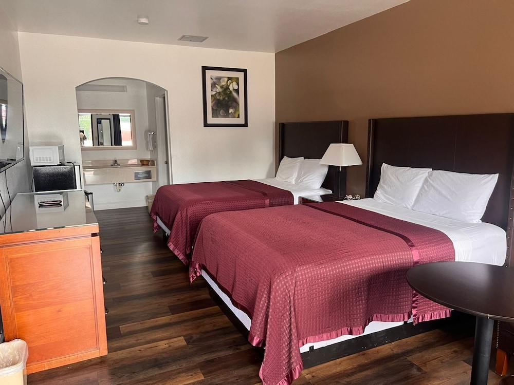 Budget Inn By OYO San Augustine photo 12