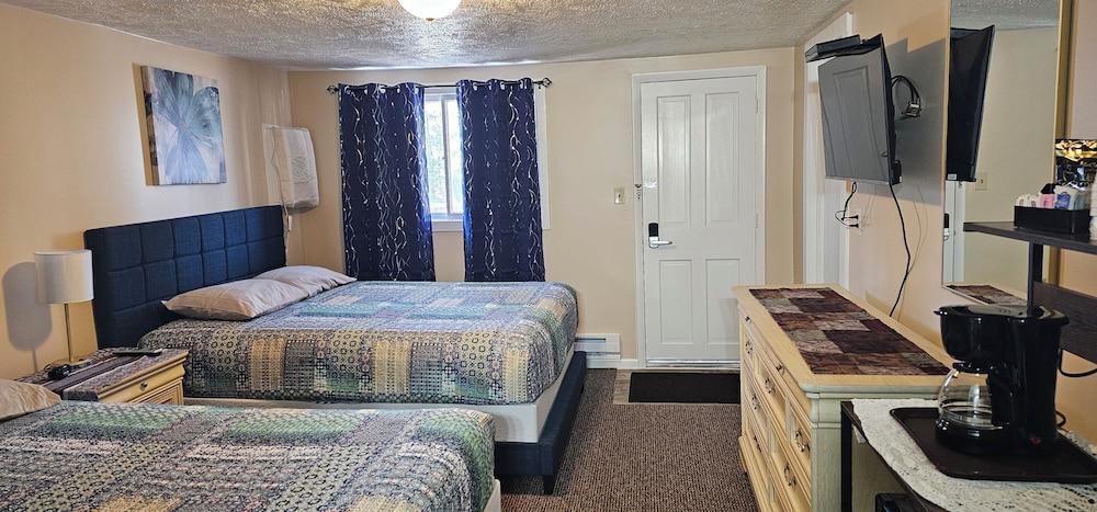 River Country Motor Lodge photo 55