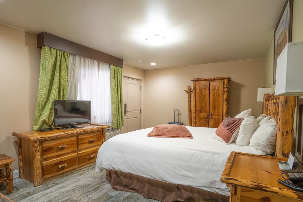 Petty Ranch Inn photo 27