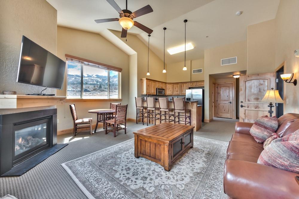 Silverado Lodge photo 69