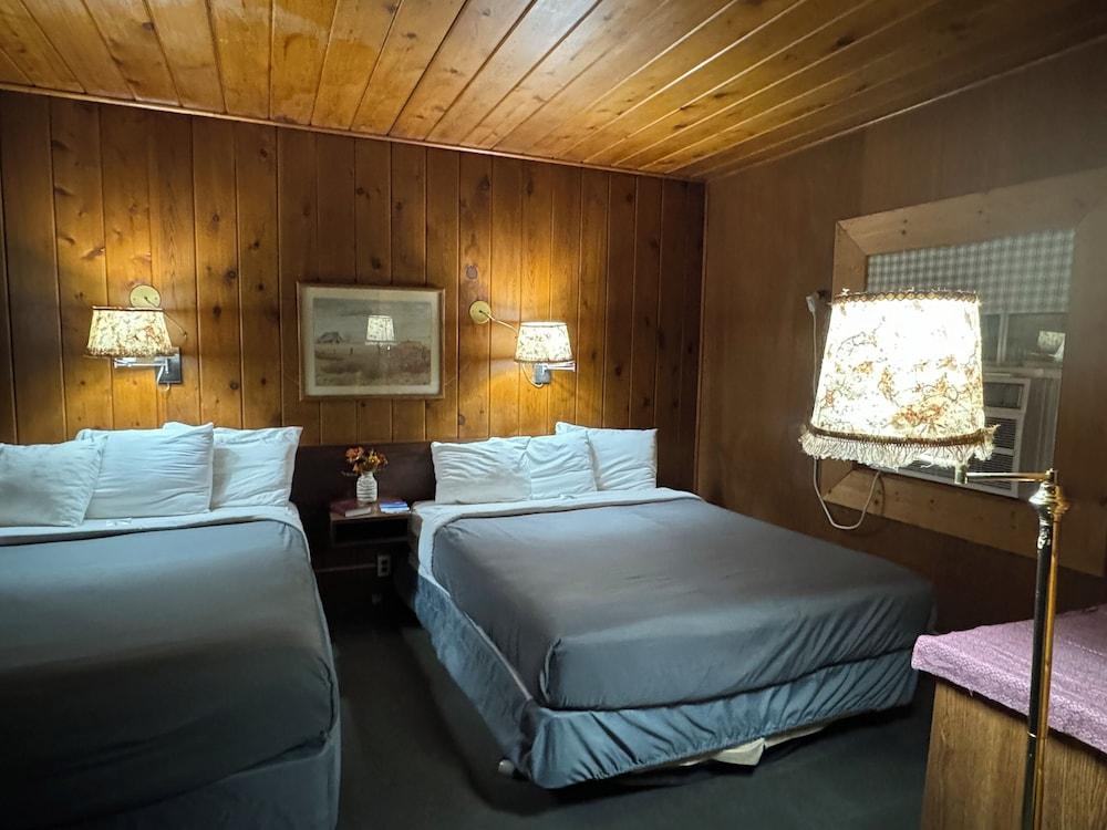 Kootenai Valley Motel photo 60
