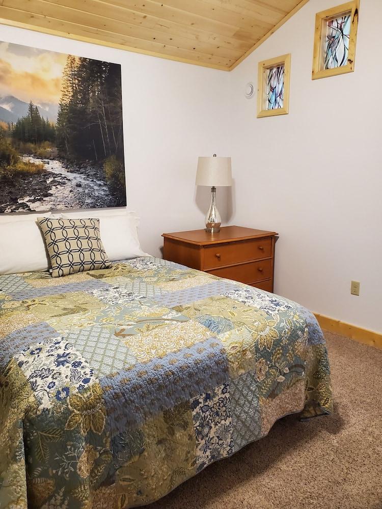 Delta Accommodations-Alaska Country Inn photo 11