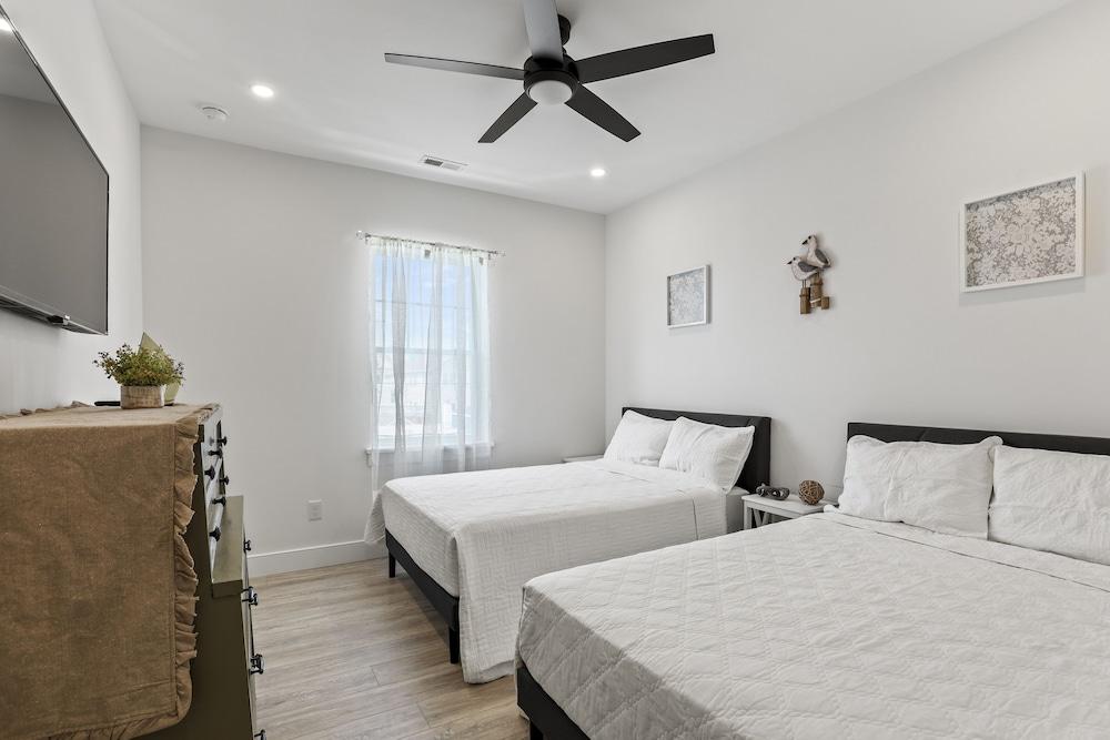 Seaport Oasis photo 36
