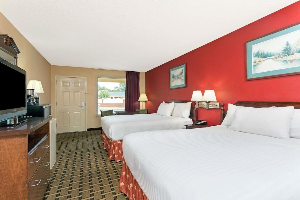 Americas Best Value Inn & Suites Sumter photo 6