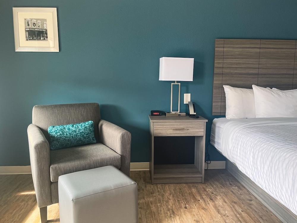 Ramada by Wyndham Lumberton photo 4