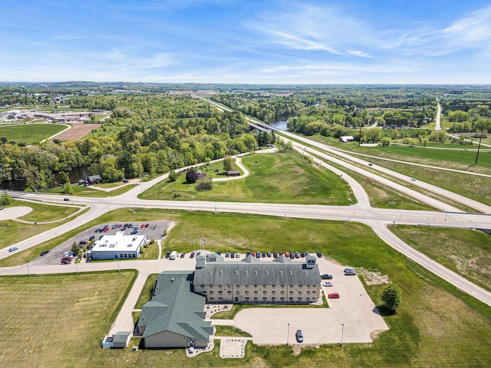 Boarders Inn & Suites by Cobblestone Hotels - Shawano photo 38