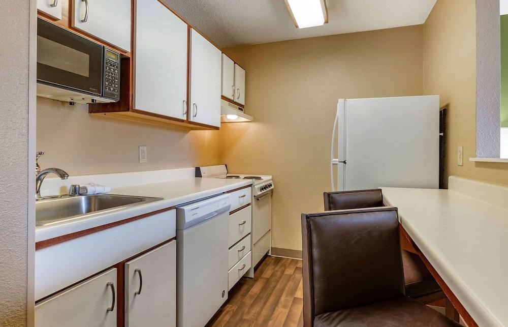 Extended Stay America Suites Houston Med Ctr NRG Park Kirby photo 16