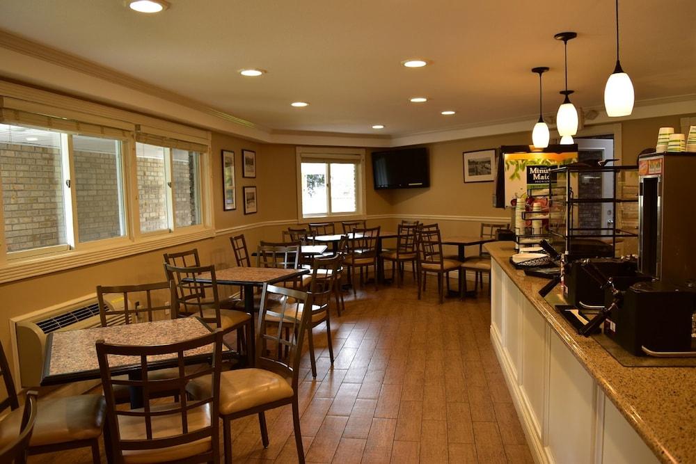 Best Western of Harbor Springs photo 26