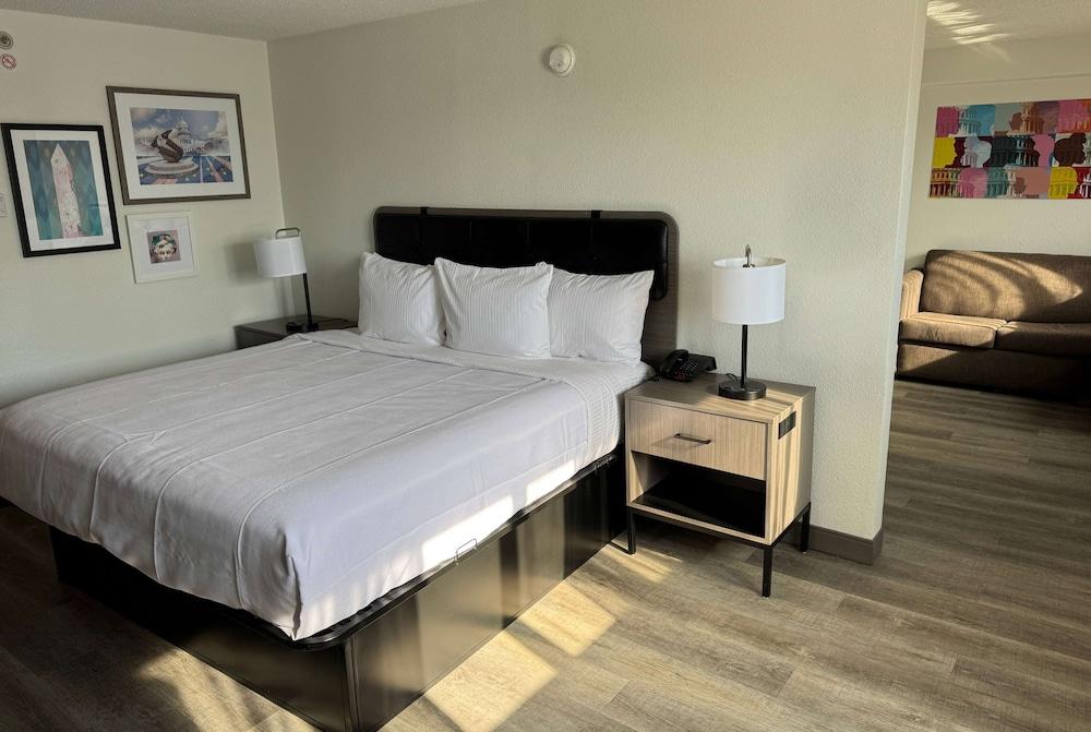 Holiday Inn Express And Suites Washington Dc Noma by IHG photo 50