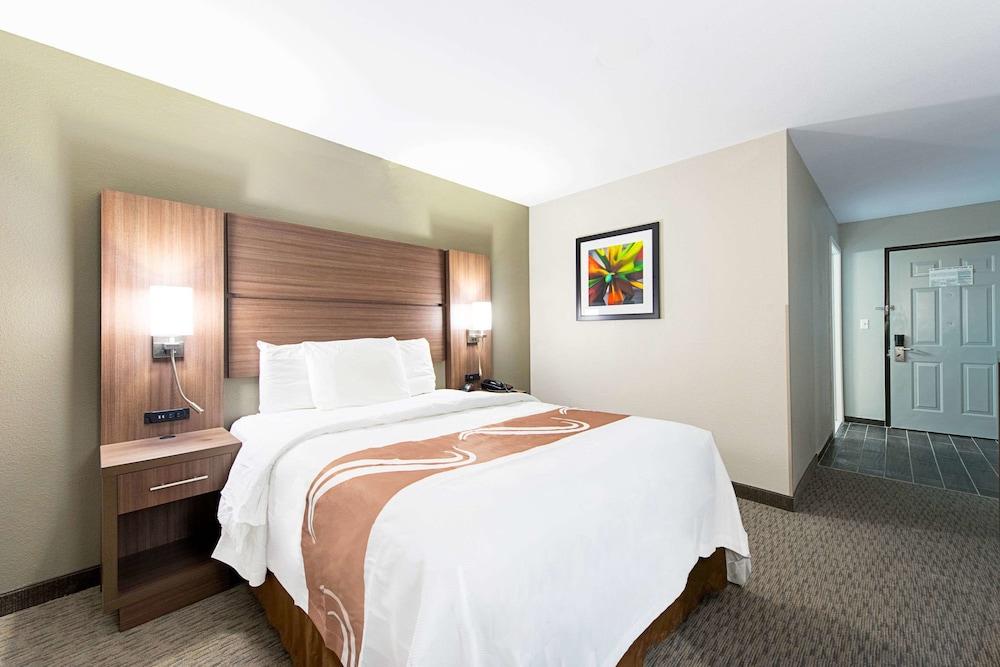 Quality Inn Mishawaka - South Bend photo 28
