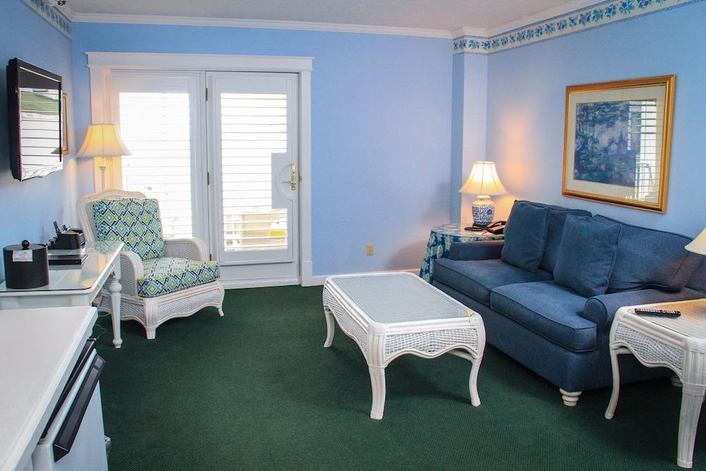 Lilac Tree Suites photo 5
