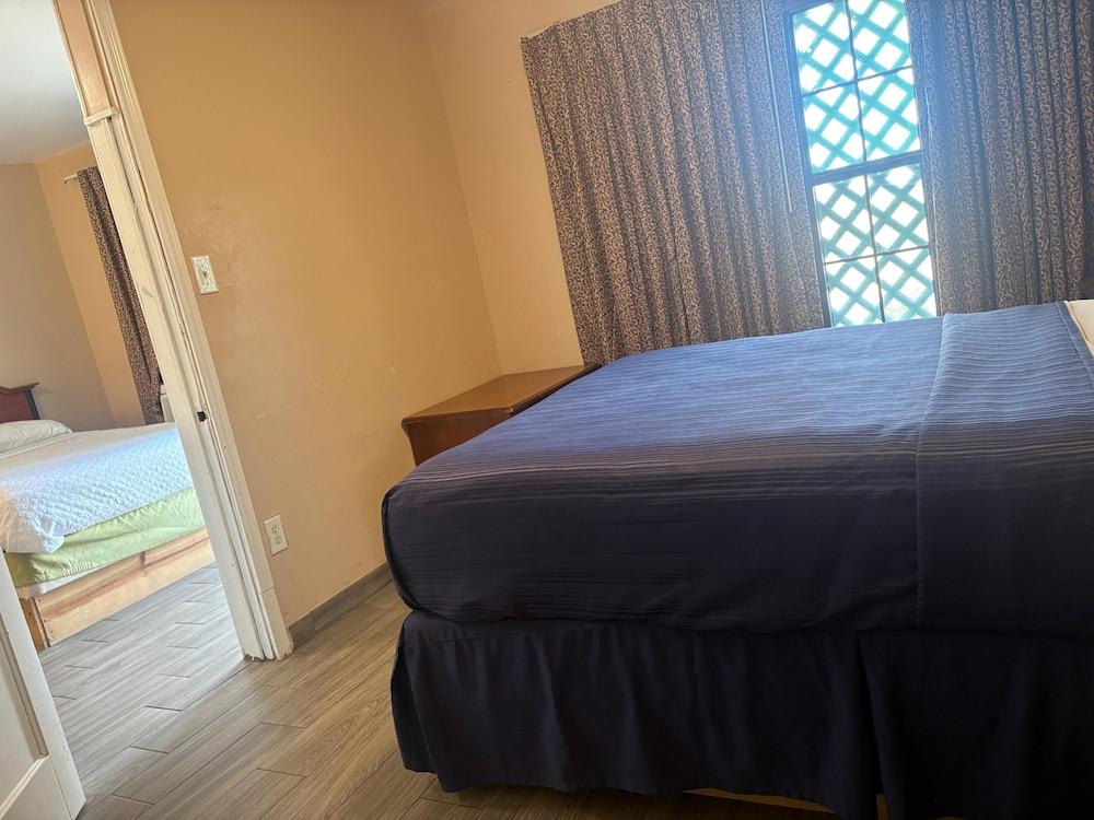 SE'Air Motel By Townhouse Corpus Christi / Padre Island Tx photo 8