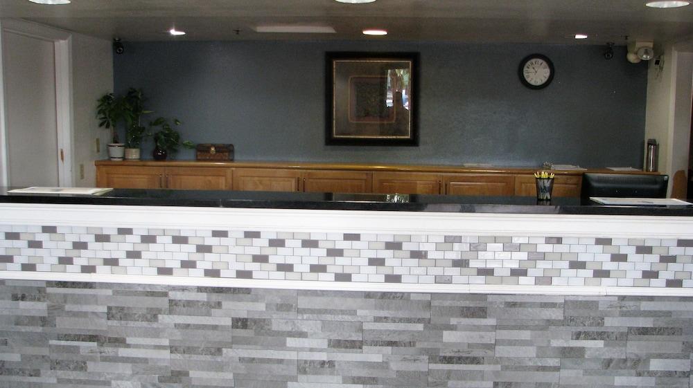 Motel 6 Tempe, AZ – Elliot Road photo 4