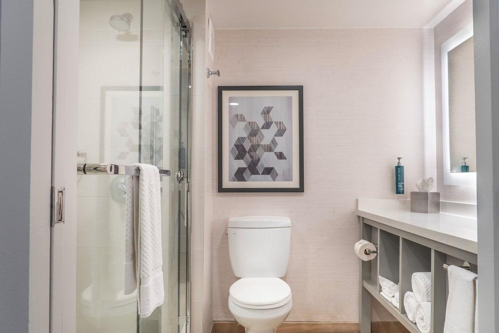 Orange County Hotel photo 22