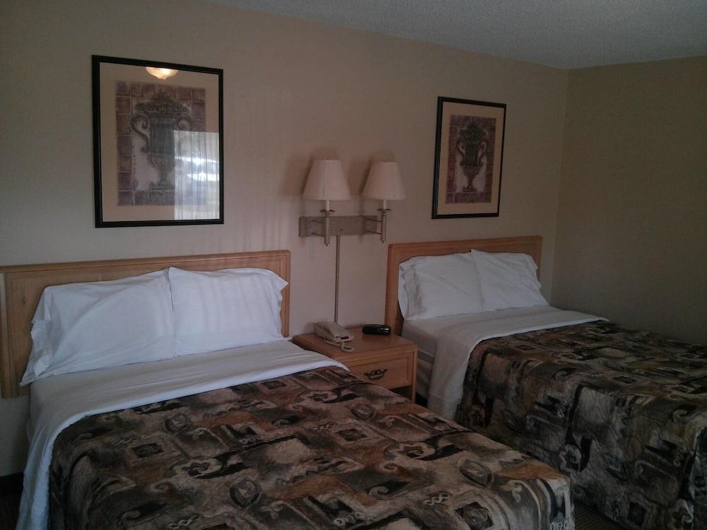 Guest Lodge Pageland photo 26