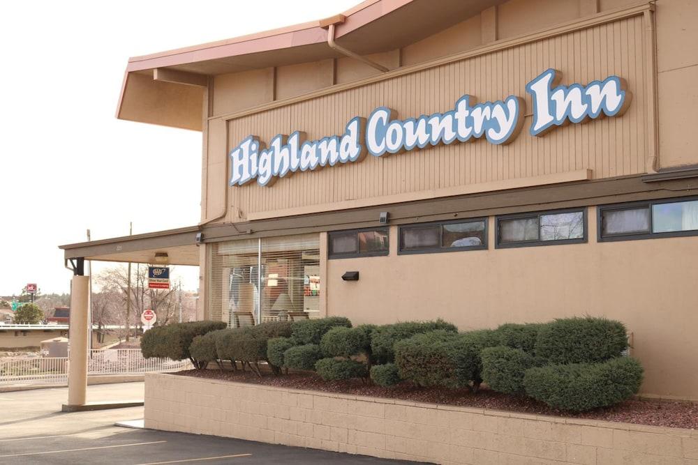 Highland Country Inn photo 40