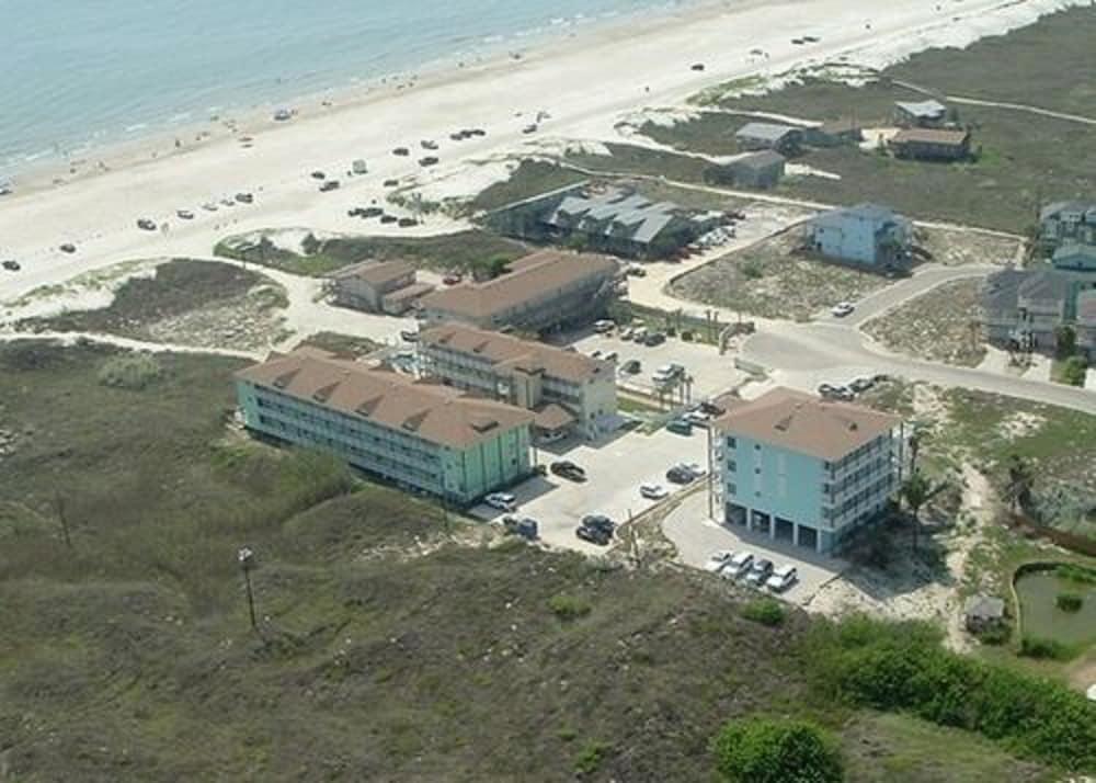 Beachgate CondoSuites and Oceanfront Resort photo 43