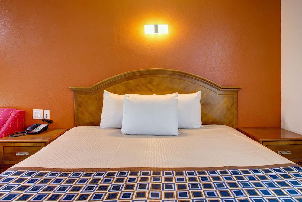 Motel 6 Branson, MO photo 5