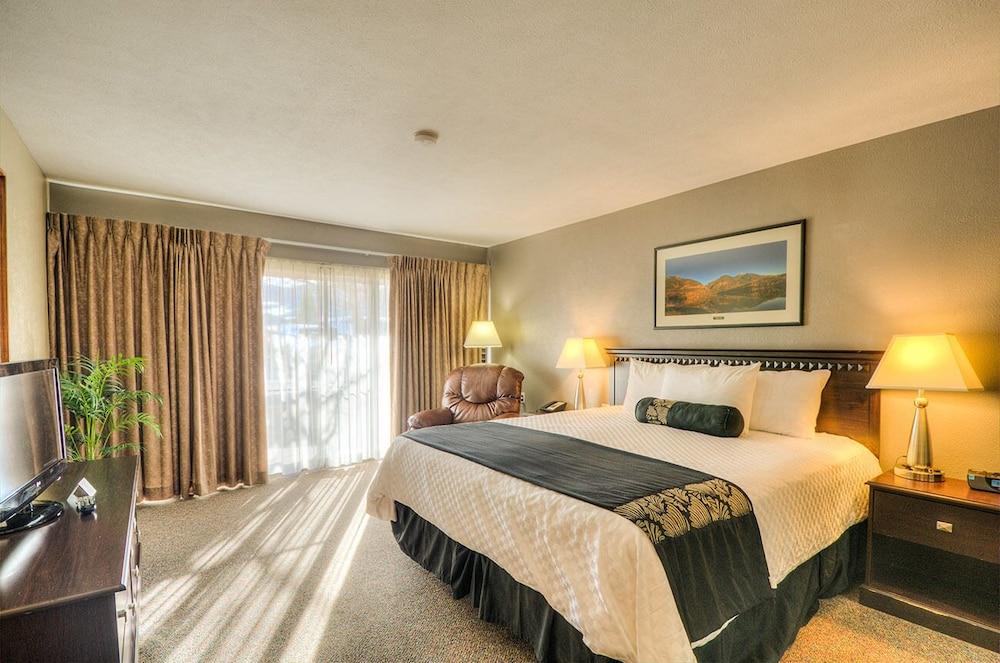Fairmont Hot Springs Resort photo 32