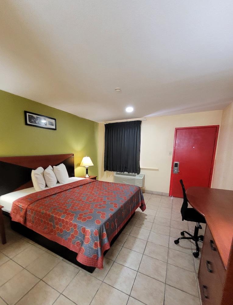 La Vista Motel photo 13